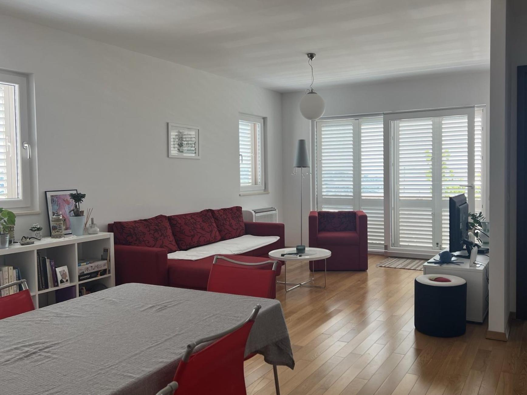 Apartment Lucija - Cozy Flat In The City Center With A Sea View & Parking Makarská Exteriér fotografie